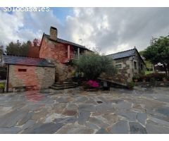 Casa de piedra restaurada con piscina en Outeiro de Rei
