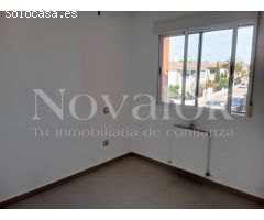 Casa adosada en alquiler