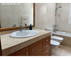 Chalet independiente con jardín, piscina y magníficas vistas