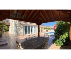 Preciosa Villa con Vistas al Mar - El Duque - Tenerife