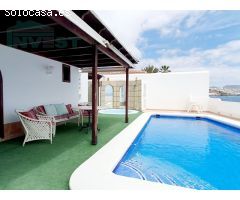 Villa en primera línea - La Caleta
