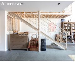 Auténtico loft de 250 m² con jardín en Poble-sec