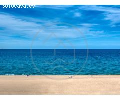 Interesante primera línea en Platja dAro