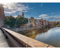 Precioso piso con piscina en el Barri Vell de Girona