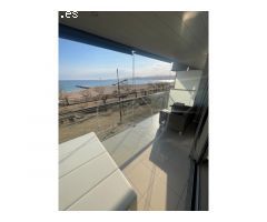 Bonito apartamento en primera línea de mar en Palamós