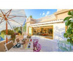 Espectacular casa esquinera a pocos metros de la playa