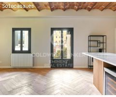 Exclusivo Piso Reformado en el Gótico - Encanto Histórico y Diseño Moderno