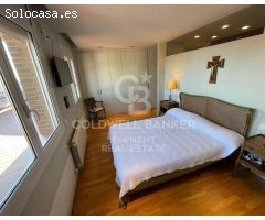 Ático Dúplex Exclusivo en Sarrià con Terraza Panorámica y Vistas Espectaculares.