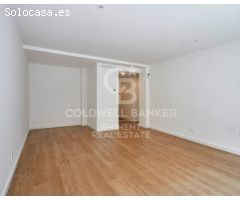 Piso en Venta en Viladomat - Excelente Oportunidad