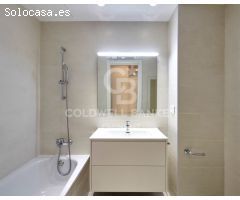 Piso en Venta en Viladomat - Excelente Oportunidad