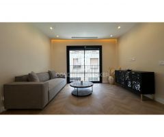Obra Nueva al detalle en barrio de Sants con piscina