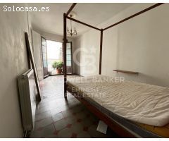 Magnífico piso con encanto histórico a reformar en Carrer de Ferran, Barrio