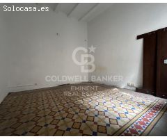 Magnífico piso con encanto histórico a reformar en Carrer de Ferran, Barrio