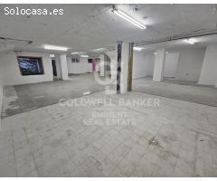 Local de 240m² a reformar en venta en calle Ganduxer