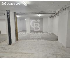 Local de 240m² a reformar en venta en calle Ganduxer