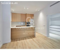 Exclusiva planta baja con patio en zona residencial de Gràcia