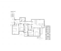 Piso reformado con 4 habitaciones y balcón en el corazón de lEixample - Calle