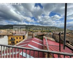 Piso luminoso y espacioso en el corazón de La Pobla de Segur