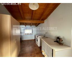 CASA AMB VISTES A CLAVEROL