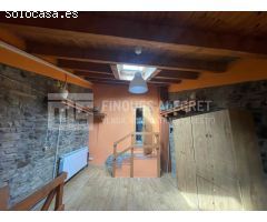 CASA AMB VISTES A CLAVEROL
