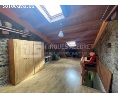 CASA AMB VISTES A CLAVEROL