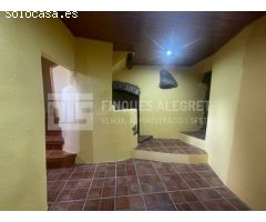 CASA AMB VISTES A CLAVEROL