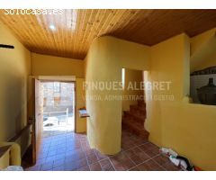 CASA AMB VISTES A CLAVEROL