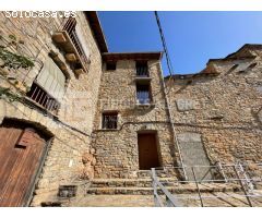 CASA AMB VISTES A CLAVEROL