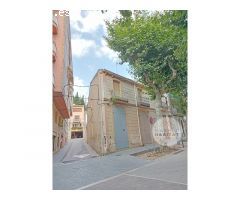 ¡Descubre esta joya histórica en Arenys de Munt! Casa de pueblo de 1900 con
