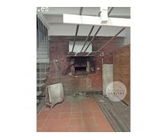 ¡Descubre esta joya histórica en Arenys de Munt! Casa de pueblo de 1900 con