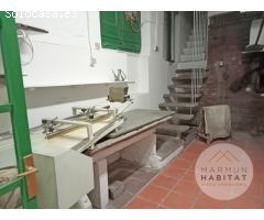¡Descubre esta joya histórica en Arenys de Munt! Casa de pueblo de 1900 con