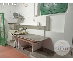 ¡Descubre esta joya histórica en Arenys de Munt! Casa de pueblo de 1900 con