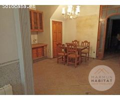 ¡Descubre esta joya histórica en Arenys de Munt! Casa de pueblo de 1900 con