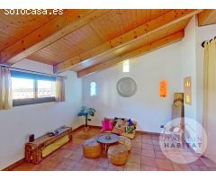 TU NUEVO REFUGIO CON ENCANTO Y PISCINA EN EL MARESME