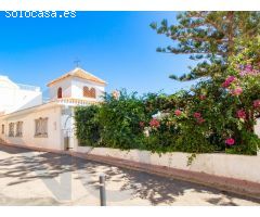 San Juan de los Terreros / Villa