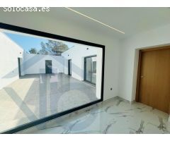La Parroquia / Villa