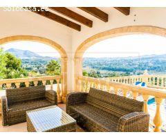 Villa amueblada y con vistas impresionantes