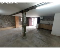 Se vende local en planta baja de 72 m2 en zona Mendelu con muchas posibilidades.