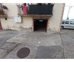 Se vende local en planta baja de 72 m2 en zona Mendelu con muchas posibilidades.