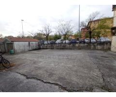 Se vende local en planta baja de 72 m2 en zona Mendelu con muchas posibilidades.