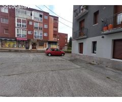 Se vende local en planta baja de 72 m2 en zona Mendelu con muchas posibilidades.
