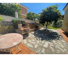 VR734 ESPECTACULAR CHALET CON PRECIOSOS JARDINES EN URB. LAS PALMERITAS, LA