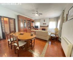 VR734 ESPECTACULAR CHALET CON PRECIOSOS JARDINES EN URB. LAS PALMERITAS, LA