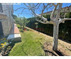 VR734 ESPECTACULAR CHALET CON PRECIOSOS JARDINES EN URB. LAS PALMERITAS, LA