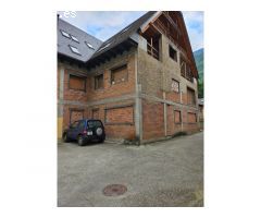 DUPLEX DE CUATRO DORMITORIOS CON PARKING Y TRASTERO