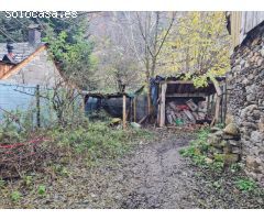 CASA CON TERRENO PARA REFORMAR SITUADA EN LES