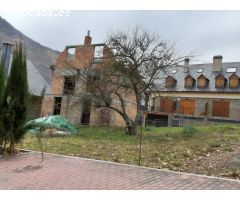 PARCELA SITUADA EN LES, IDEAL PARA CHALET UNIFAMILIAR