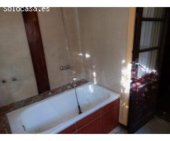 COTO CON CASA Y JARDIN SITUADO EN ARROS