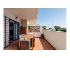 Amplio bajo con gran terraza y excelentes zonas comunes
