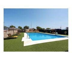 Amplio bajo con gran terraza y excelentes zonas comunes